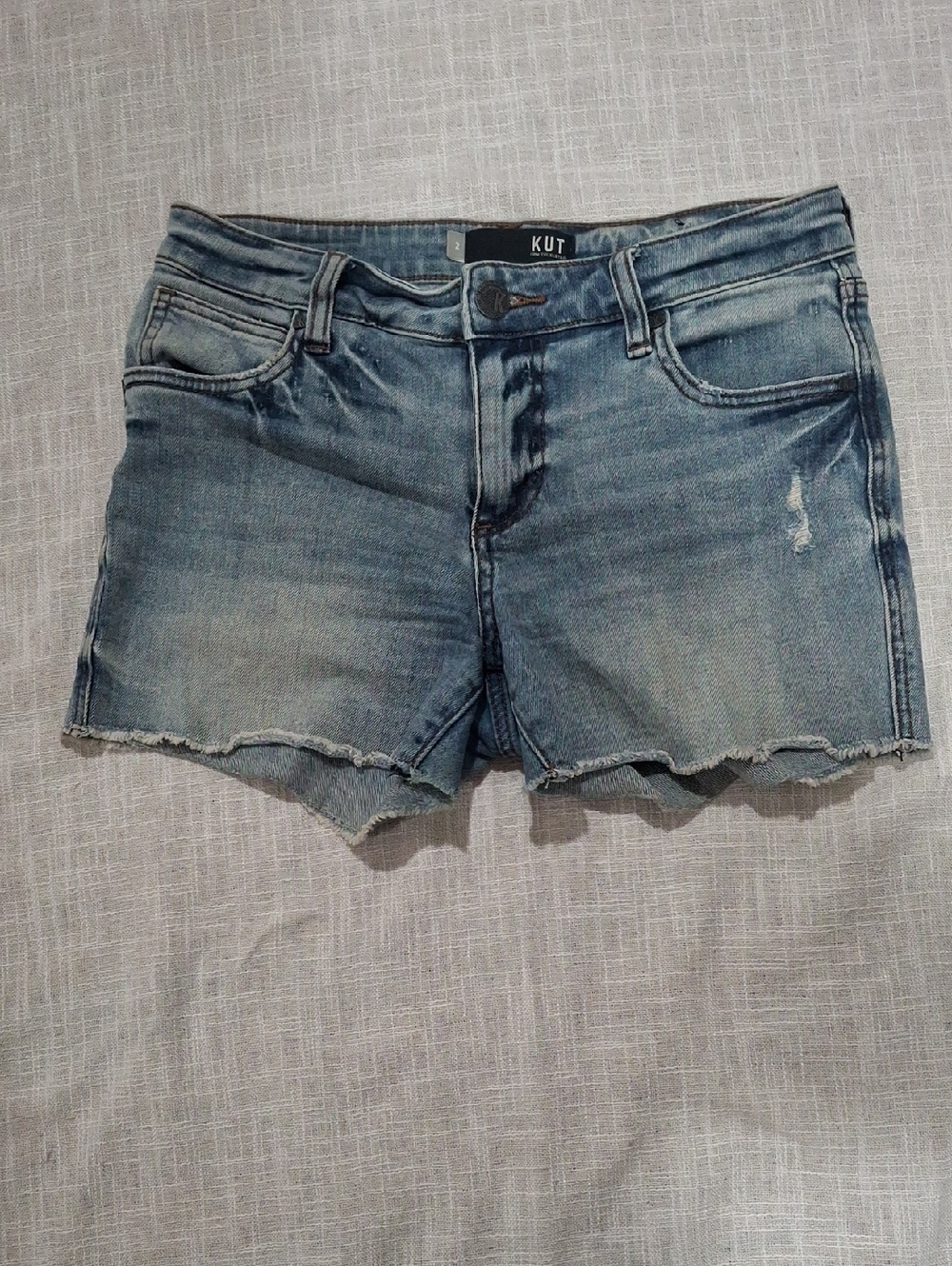 Kut from the Kloth Faded Blue Denim Cutoff Shorts Size 2